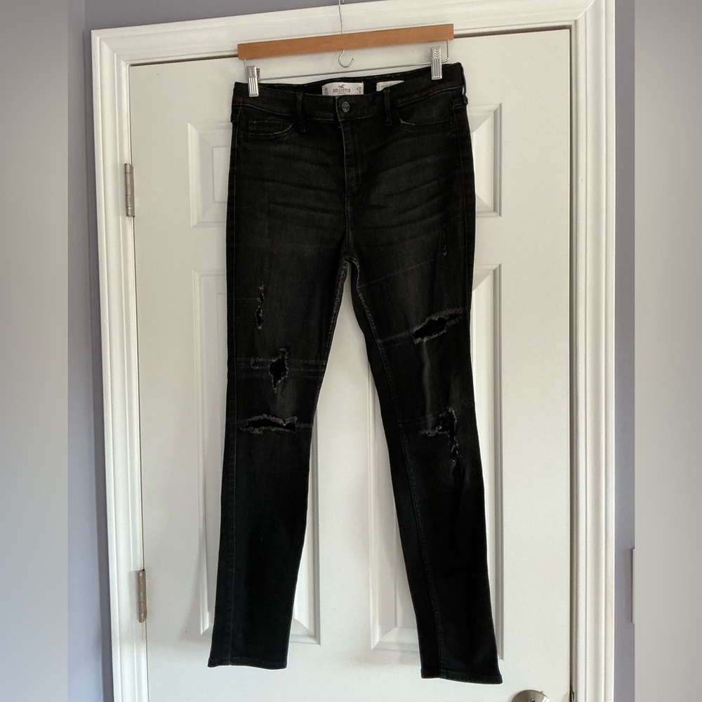 Hollister High Rise Super Skinny Black Distressed Ripped Jeans 30
